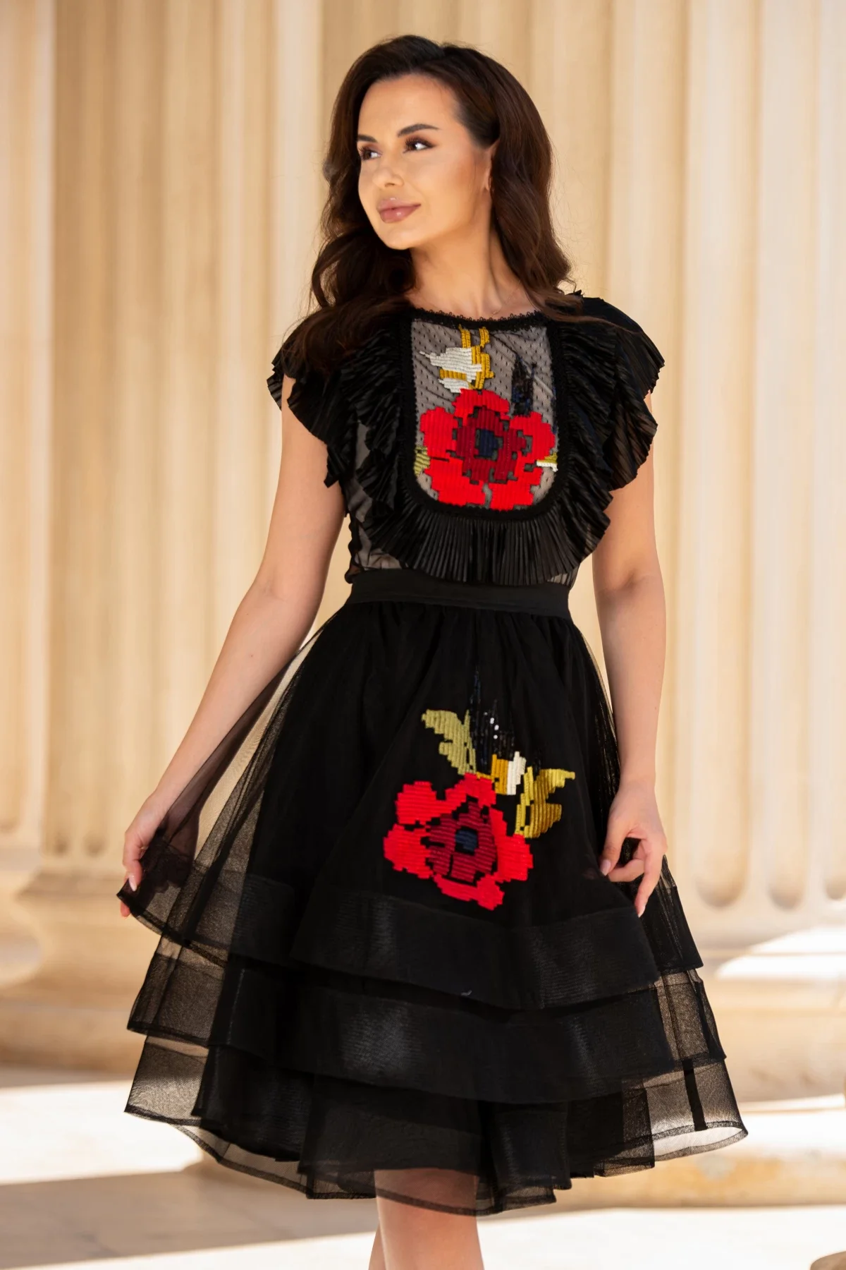 Effect Fusta eleganta neagra din tulle cu volane si broderie