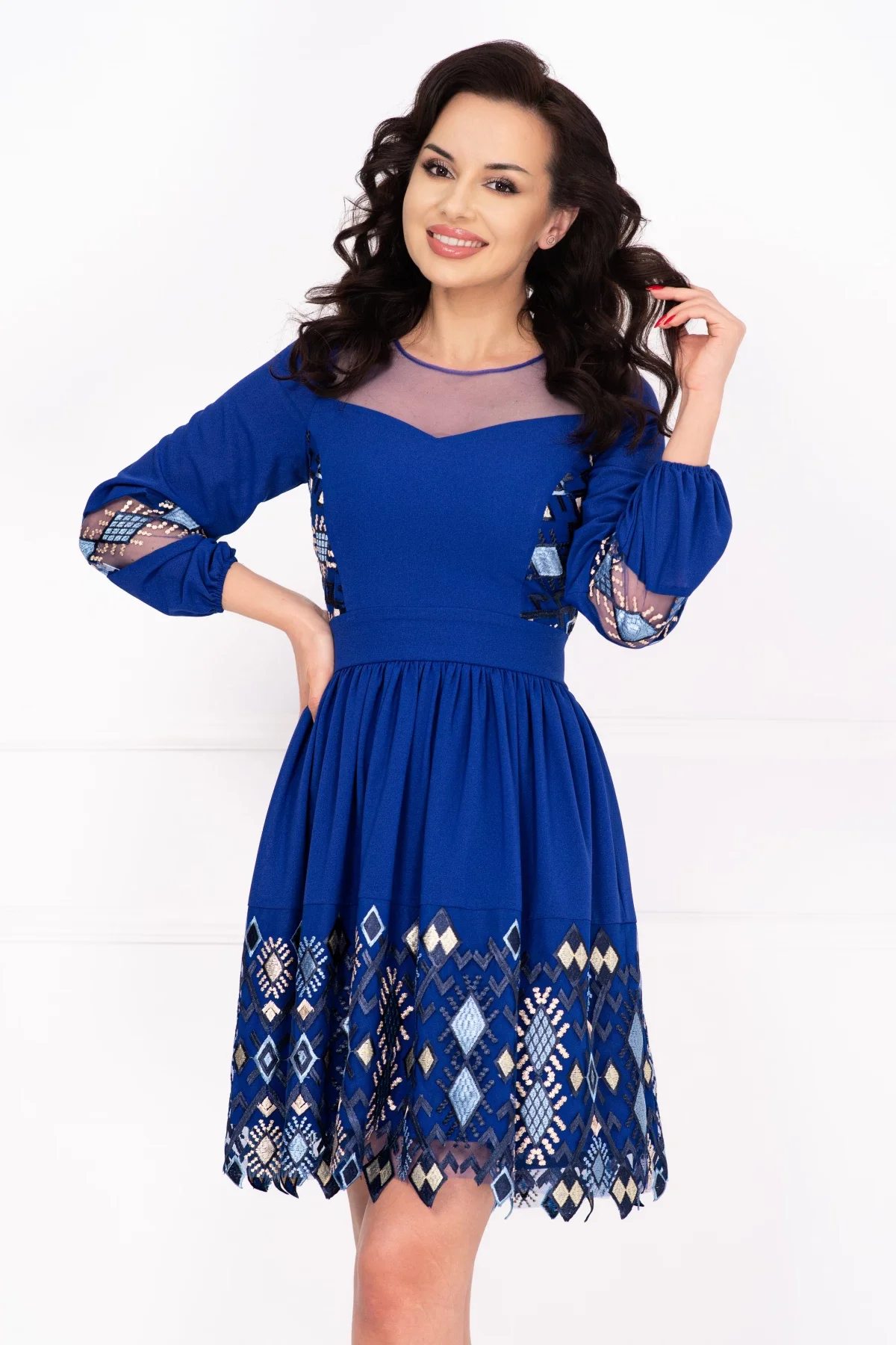 Ella Collection Rochie de ocazie albastra in clos cu broderie geometrica