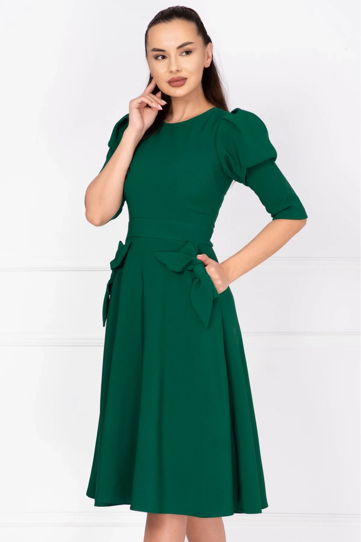 Ella Collection Rochie de zi in clos verde Helene cu fundite decorative