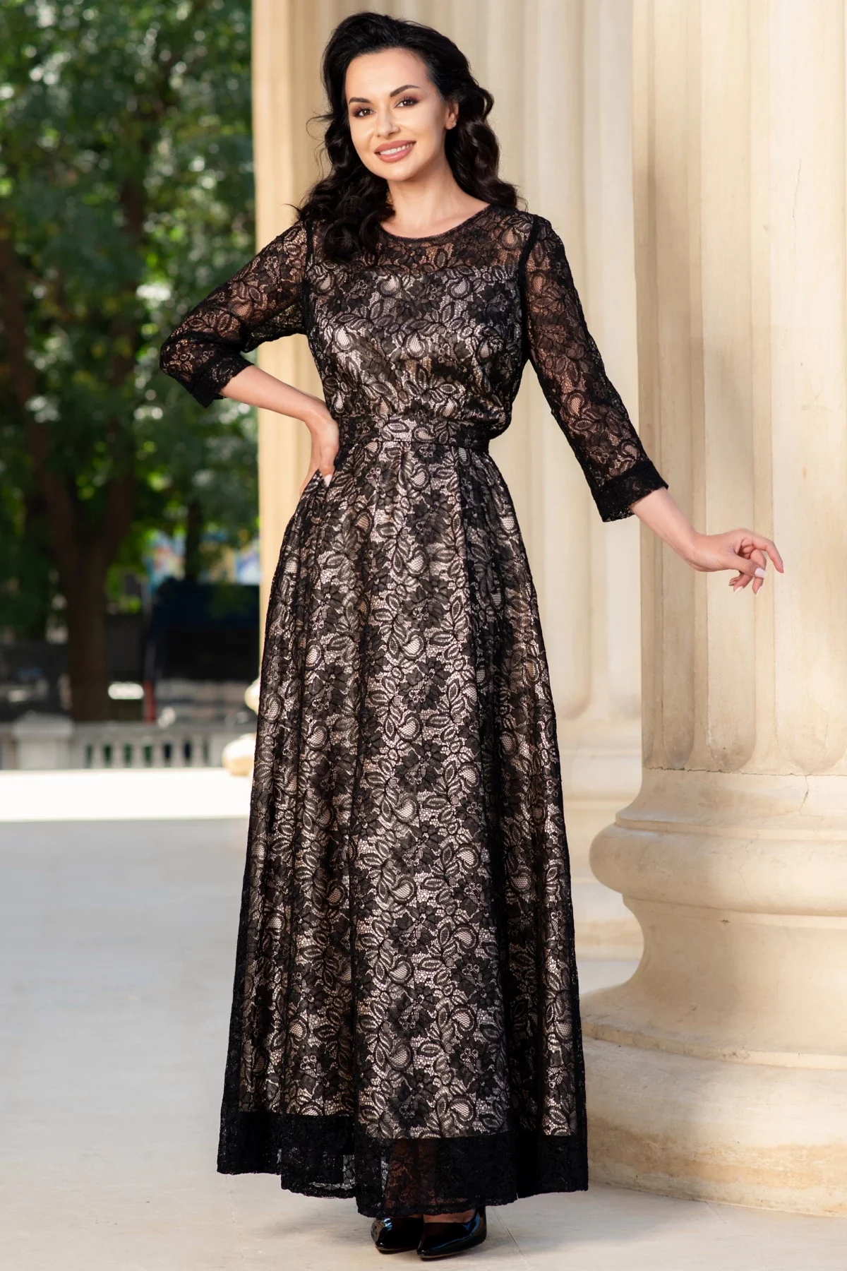 Ella Collection Rochie eleganta din dantela neagra Francesca cu dublura bej