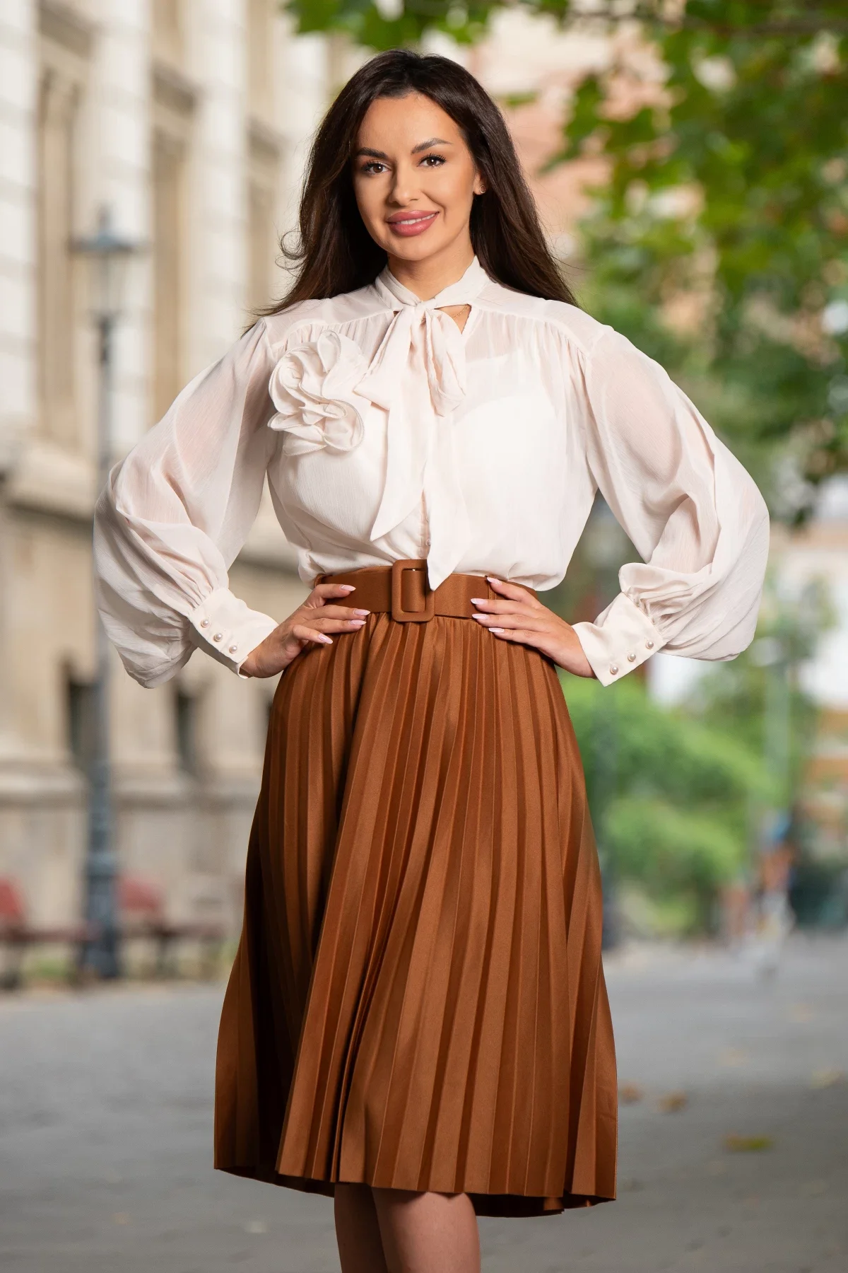 InPuff Basic Camasa eleganta Magnolia crem din voal cu nasturi sidefati
