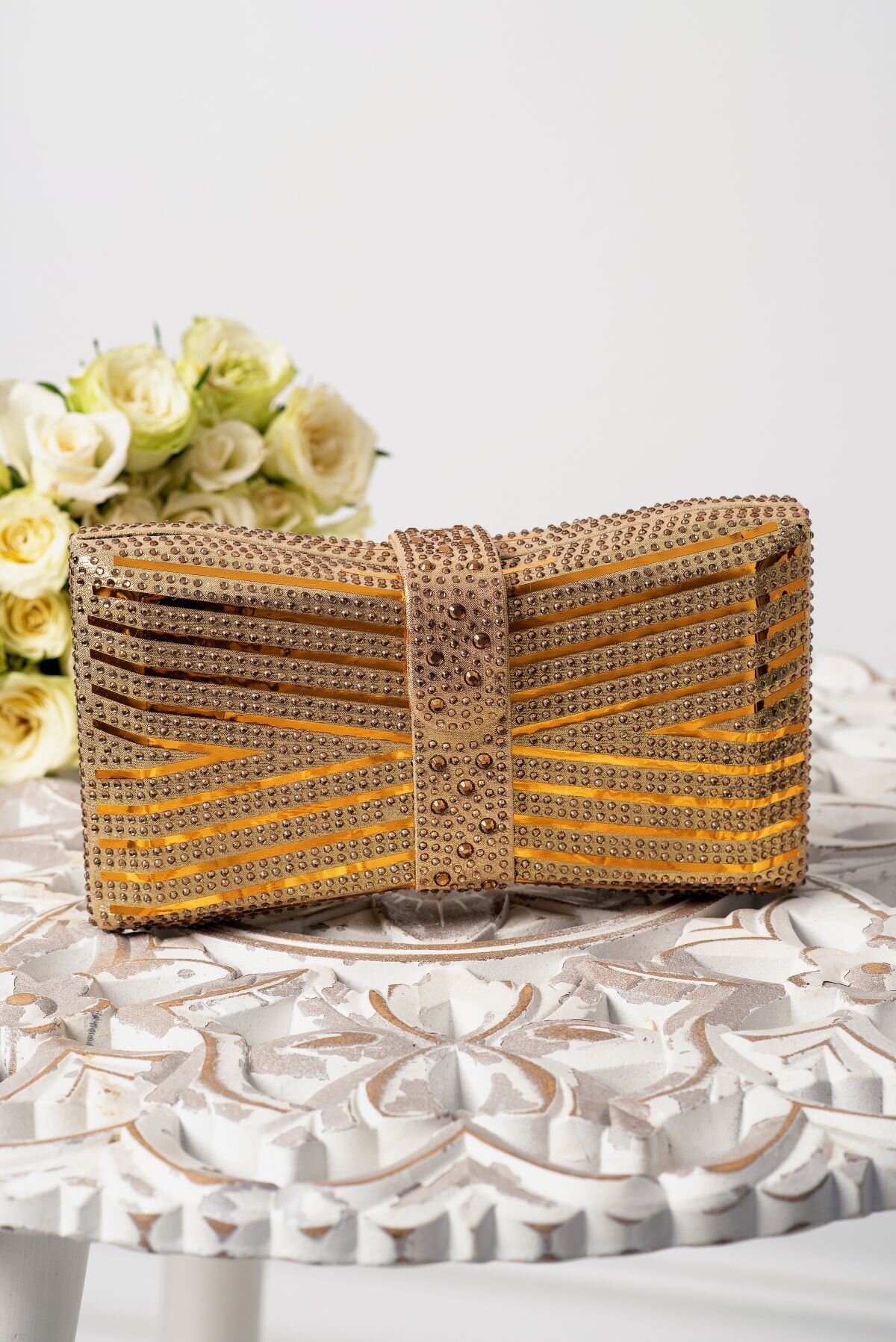 InPuff Basic Geanta dama gold Cleopatra tip funda cu strassuri