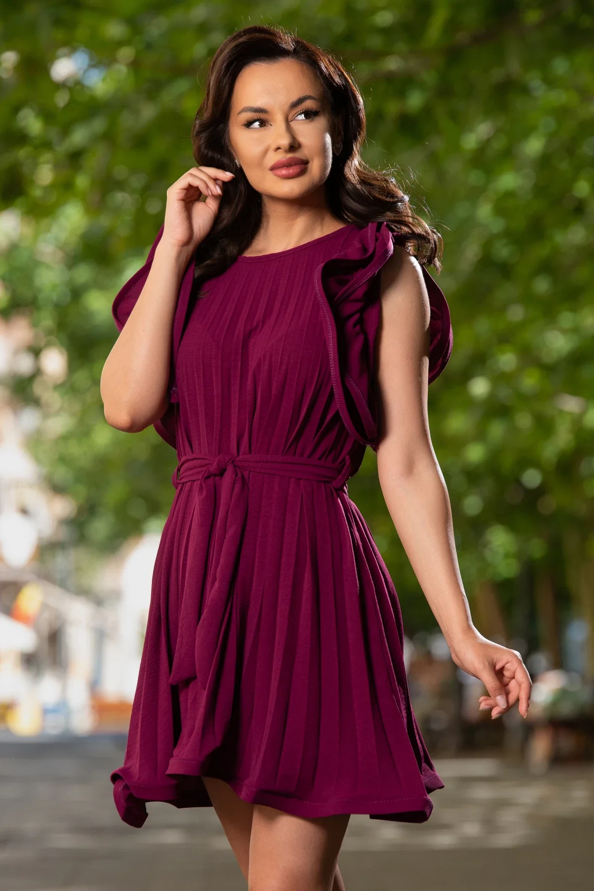 InPuff Basic Rochie scurta plisata cu cordon in talie si volane la umeri