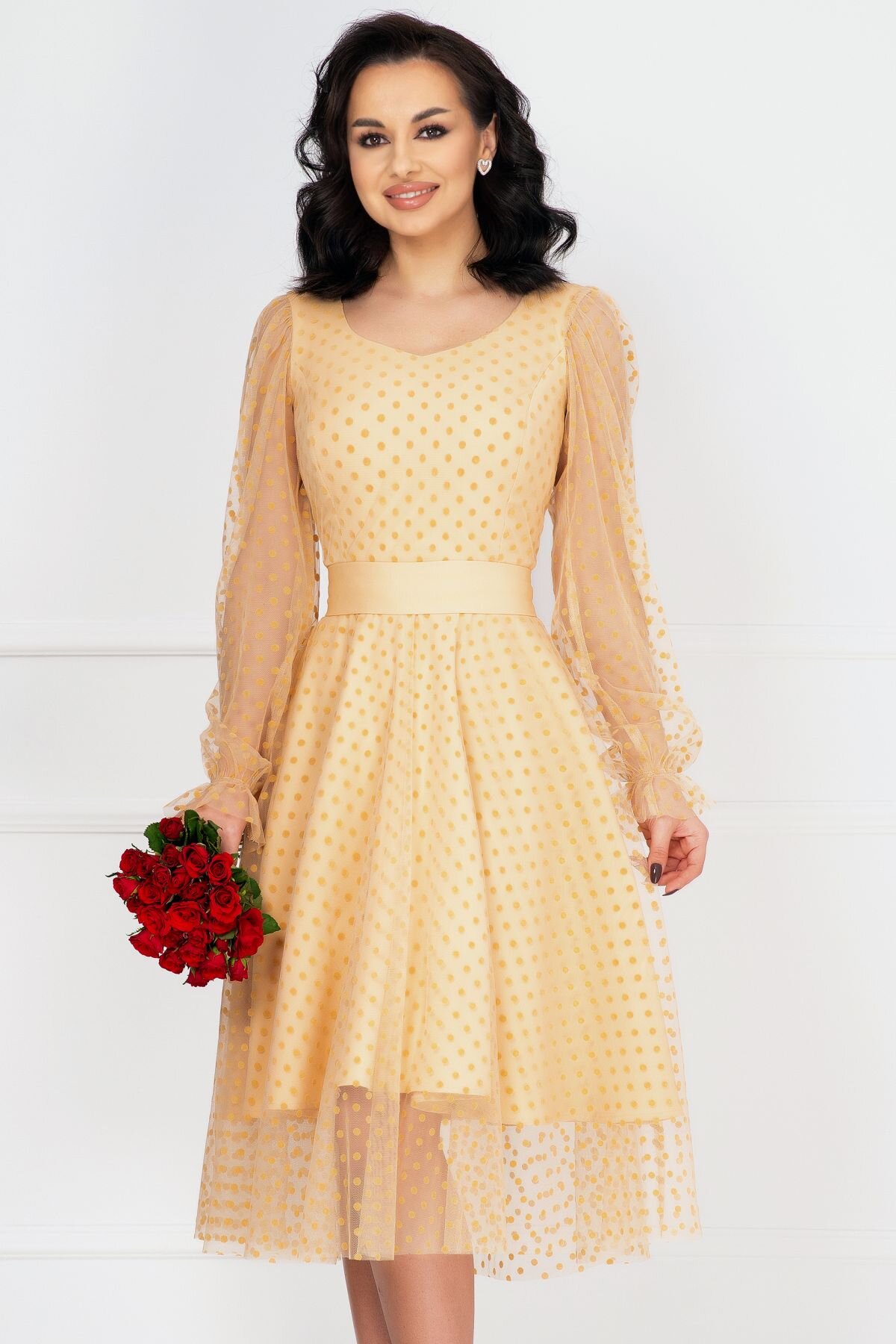 InPuff Rochie de ocazie crem acoperita de tulle cu buline