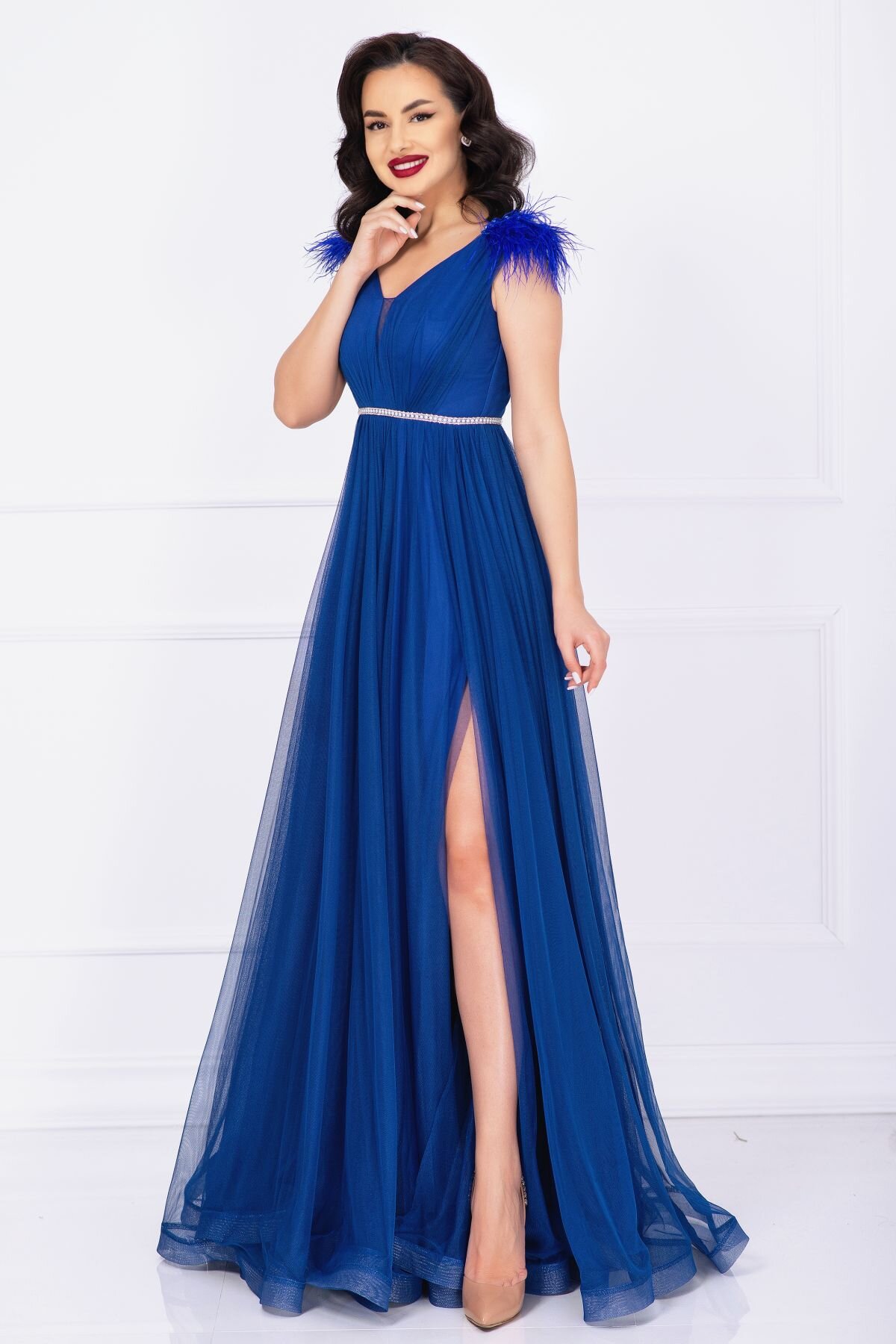 InPuff Rochie de seara Gratiela albastru royal cu perle in talie si accesoriu tip fulgi