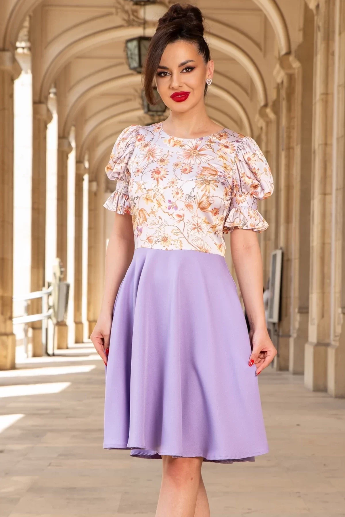 InPuff Rochie de zi in clos lavanda cu maneci bufante si flori delicate