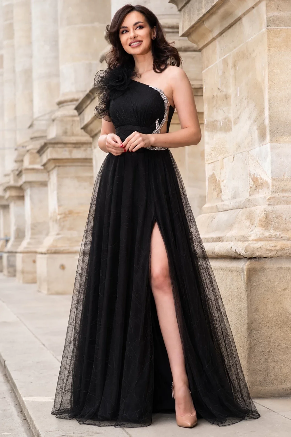 Josephine Rochie de seara neagra Clio din tulle brodat cu floare 3D pe umar si strassuri