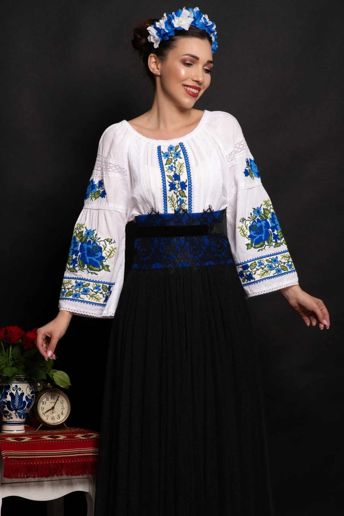 Legendaria Brau traditional Cer Instelat albastru cu dantela si banda din catifea by Venezia