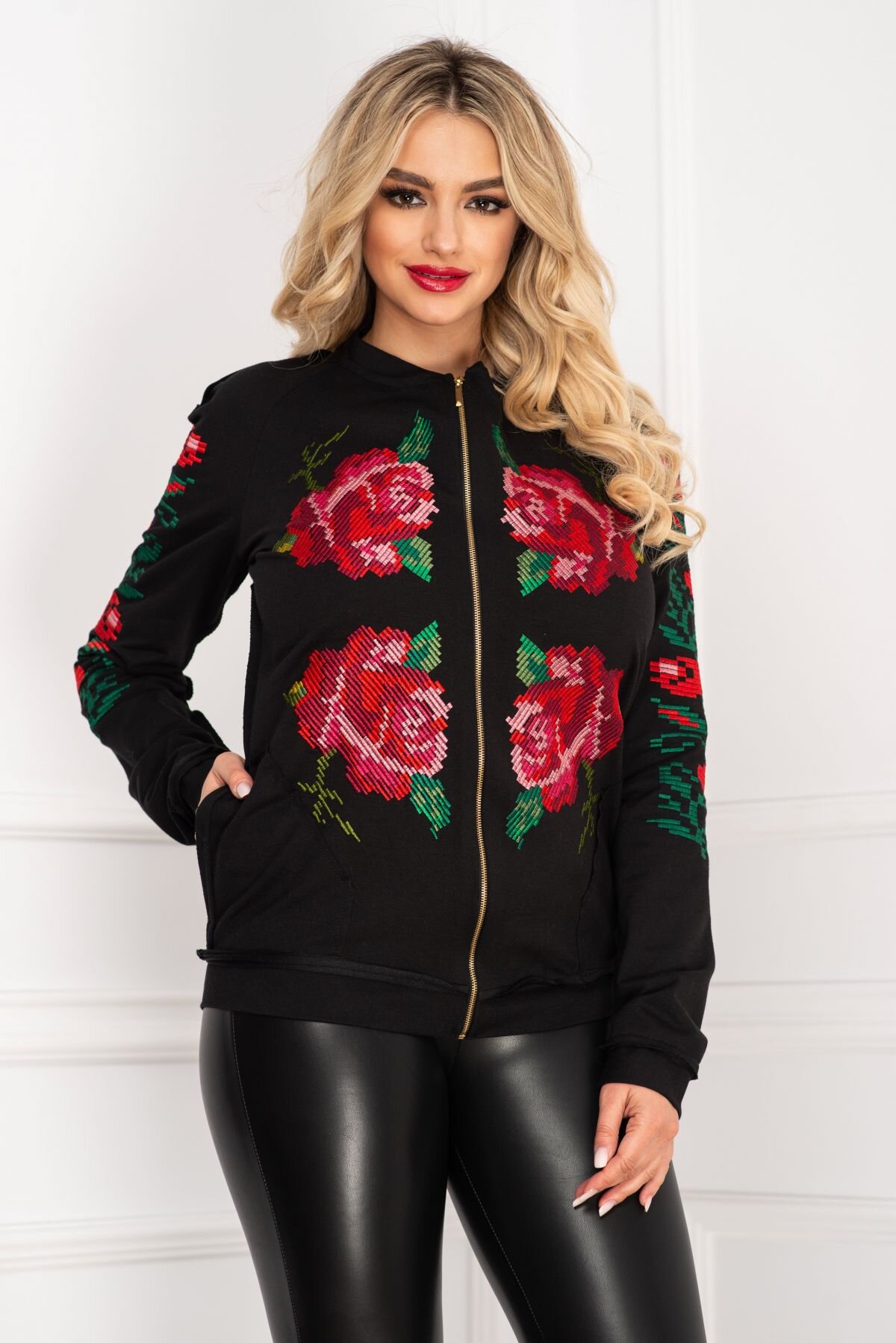 Legendaria Jacheta neagra din bumbac cu broderie colorata traditionala