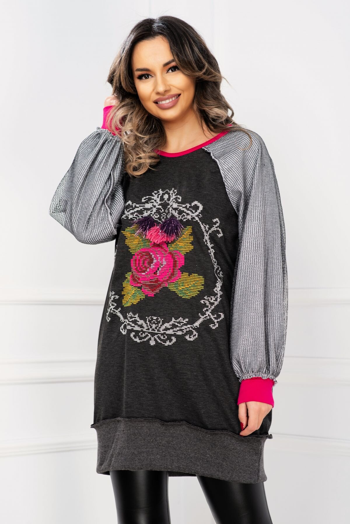 Legendaria Pulover cu broderie traditionala si plasa argintie pe maneci