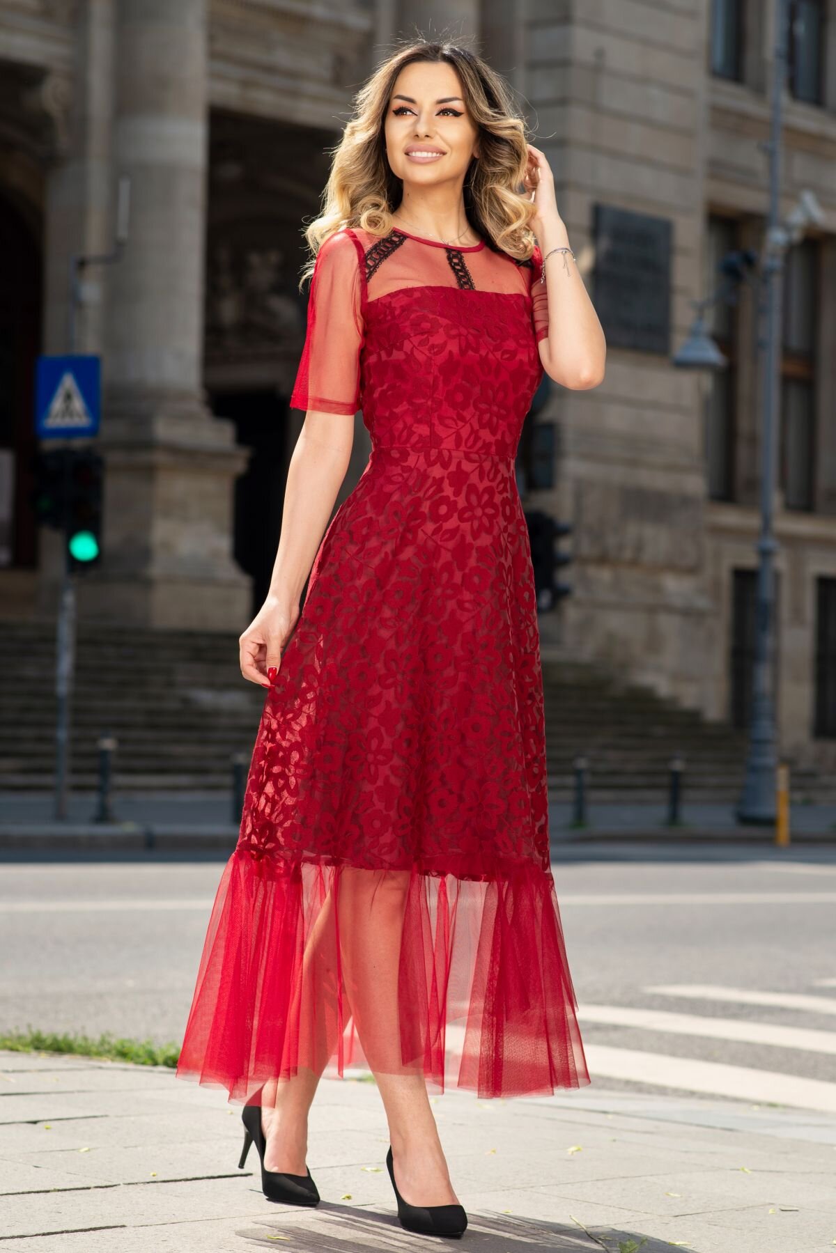 Moze Rochie de ocazie bordo din tull si broderie aplicata manual