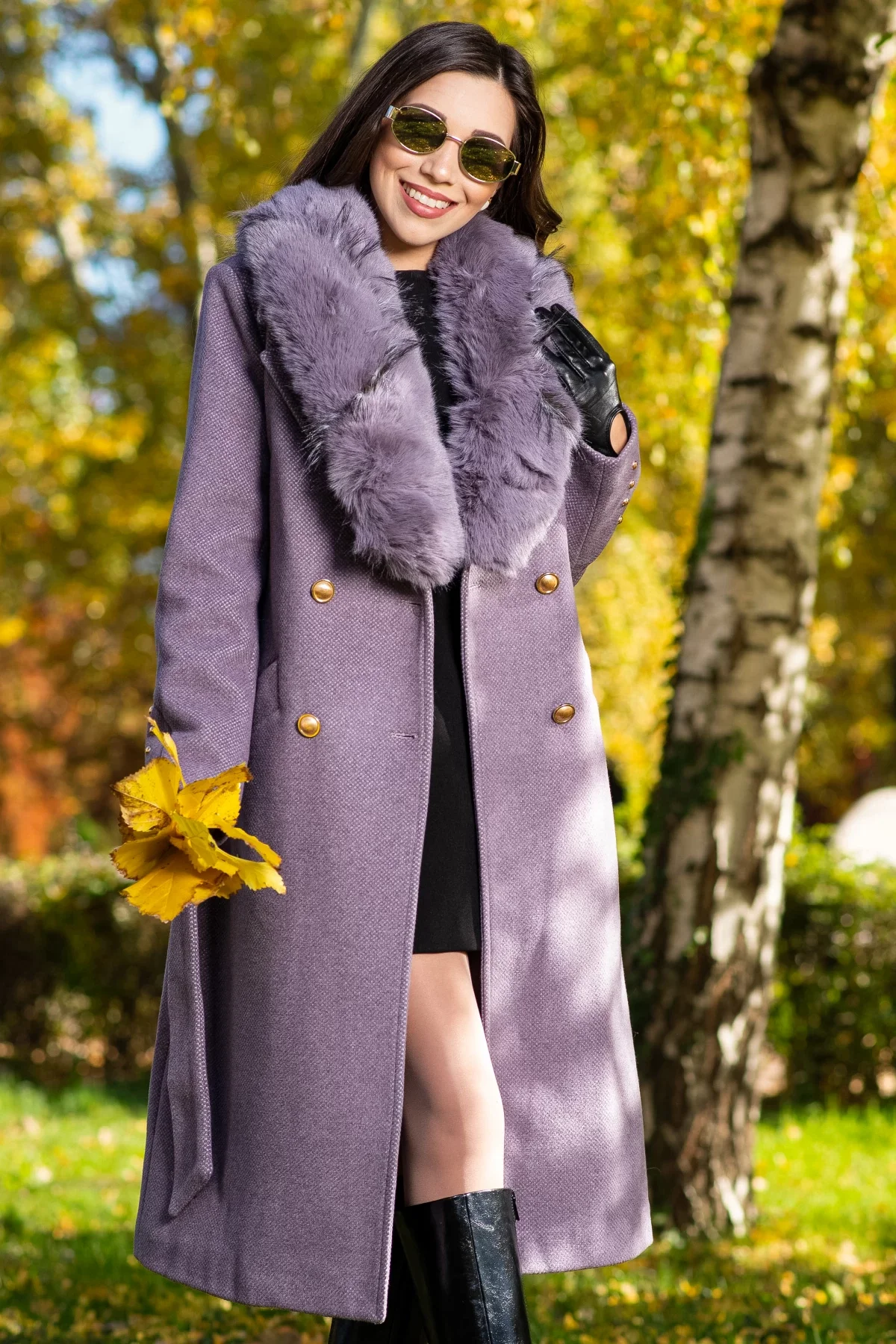 Patricia Palton elegant lung din stofa mov cu guler din blana ecologica