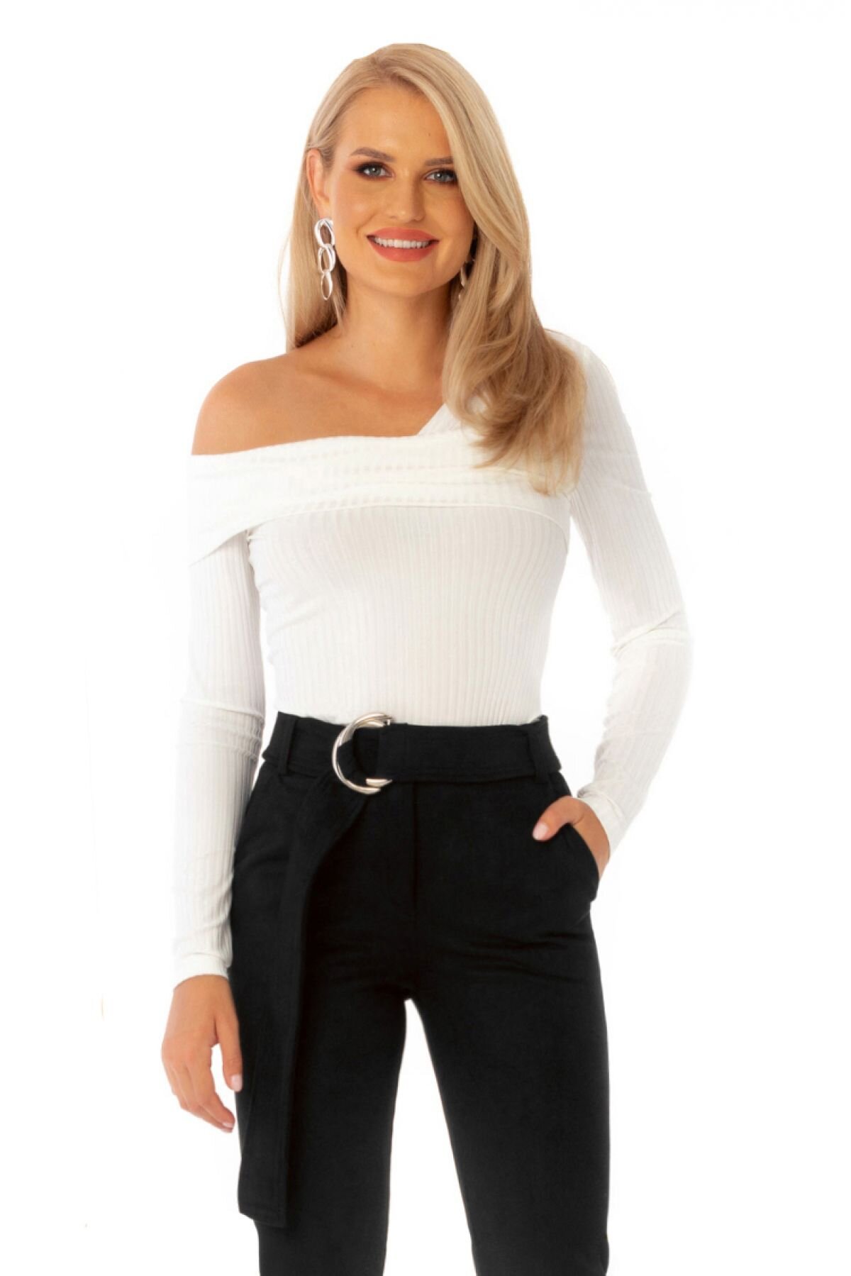 Pretty Girl Bluza alba cu un umar gol cambrata din lycra