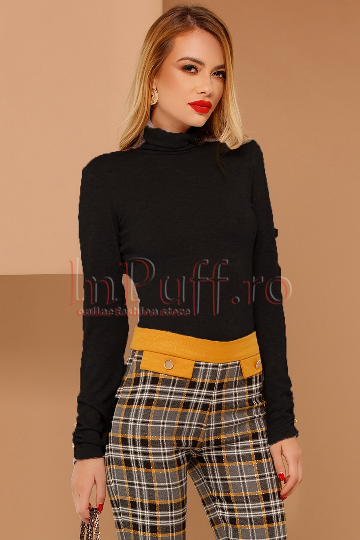 Pretty Girl Helanca neagra cu brosa si fundita la gat