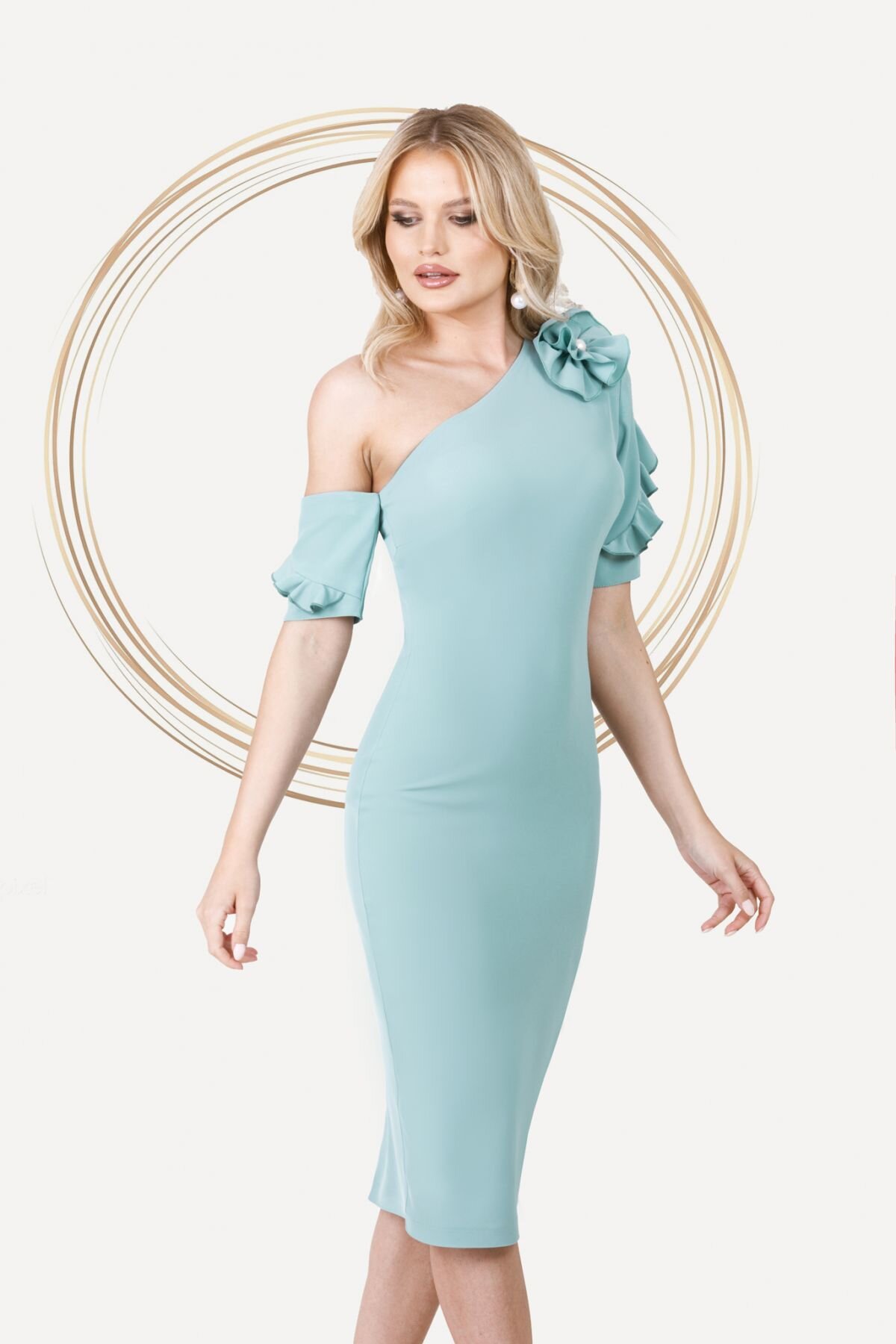 Pretty Girl Rochie eleganta de ocazie mint cu umar gol si volanase