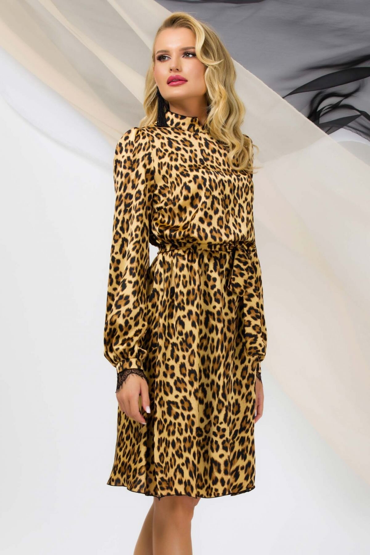 Pretty Girl Rochie midi leopard cu dantela la gat si mansete