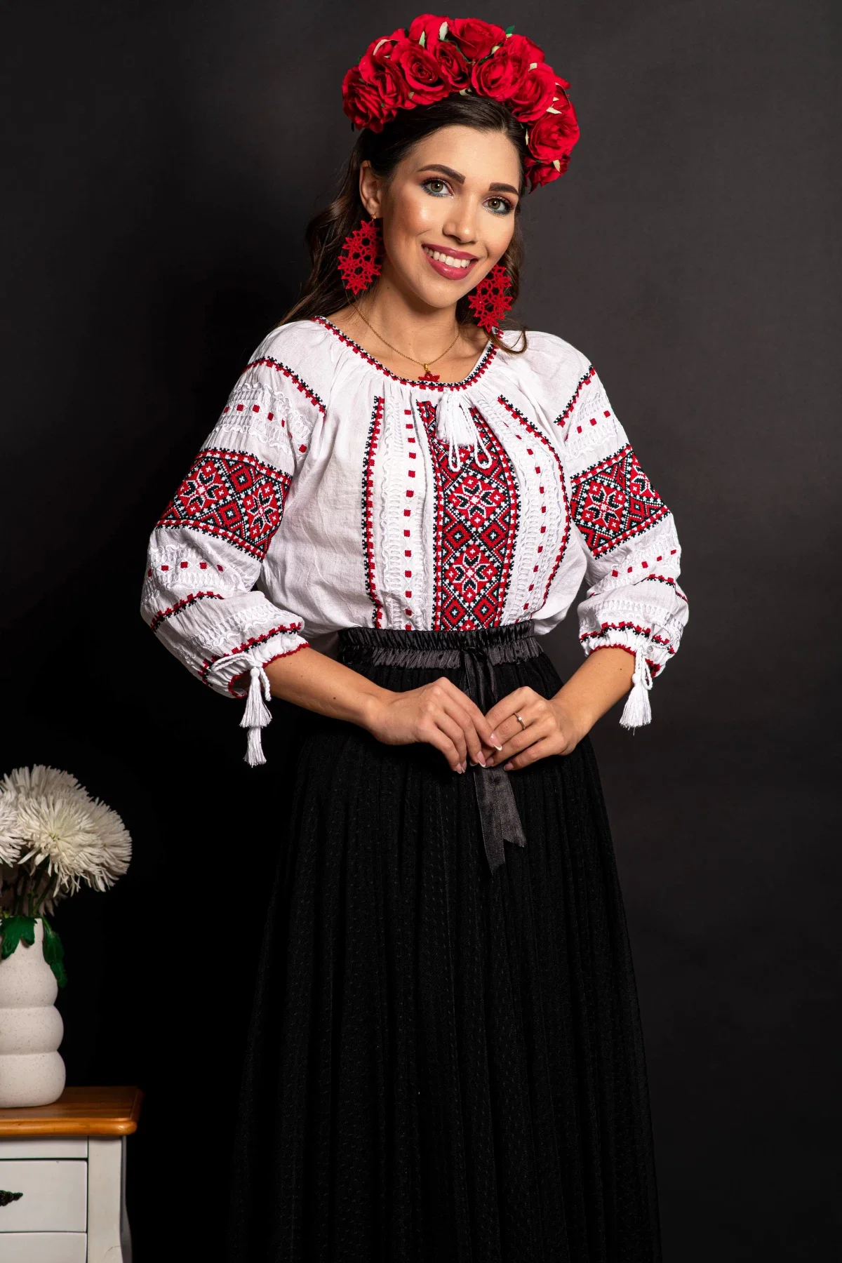 Traditional Ie a alba din bumbac Gentiana cu broderie inpirata din folclor