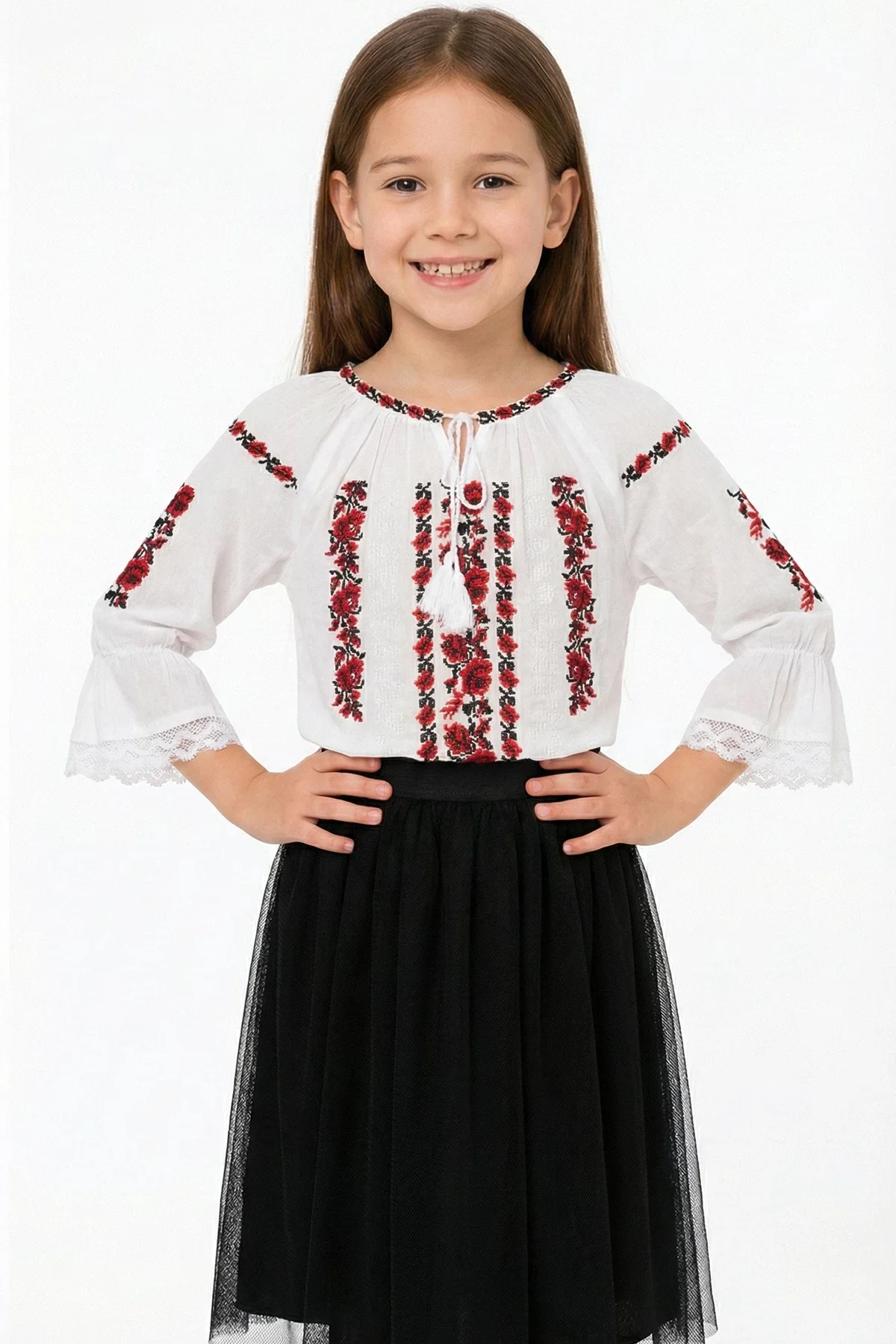 Traditional Ie fetita alba Sabina din bumbac cu trandafiri brodati