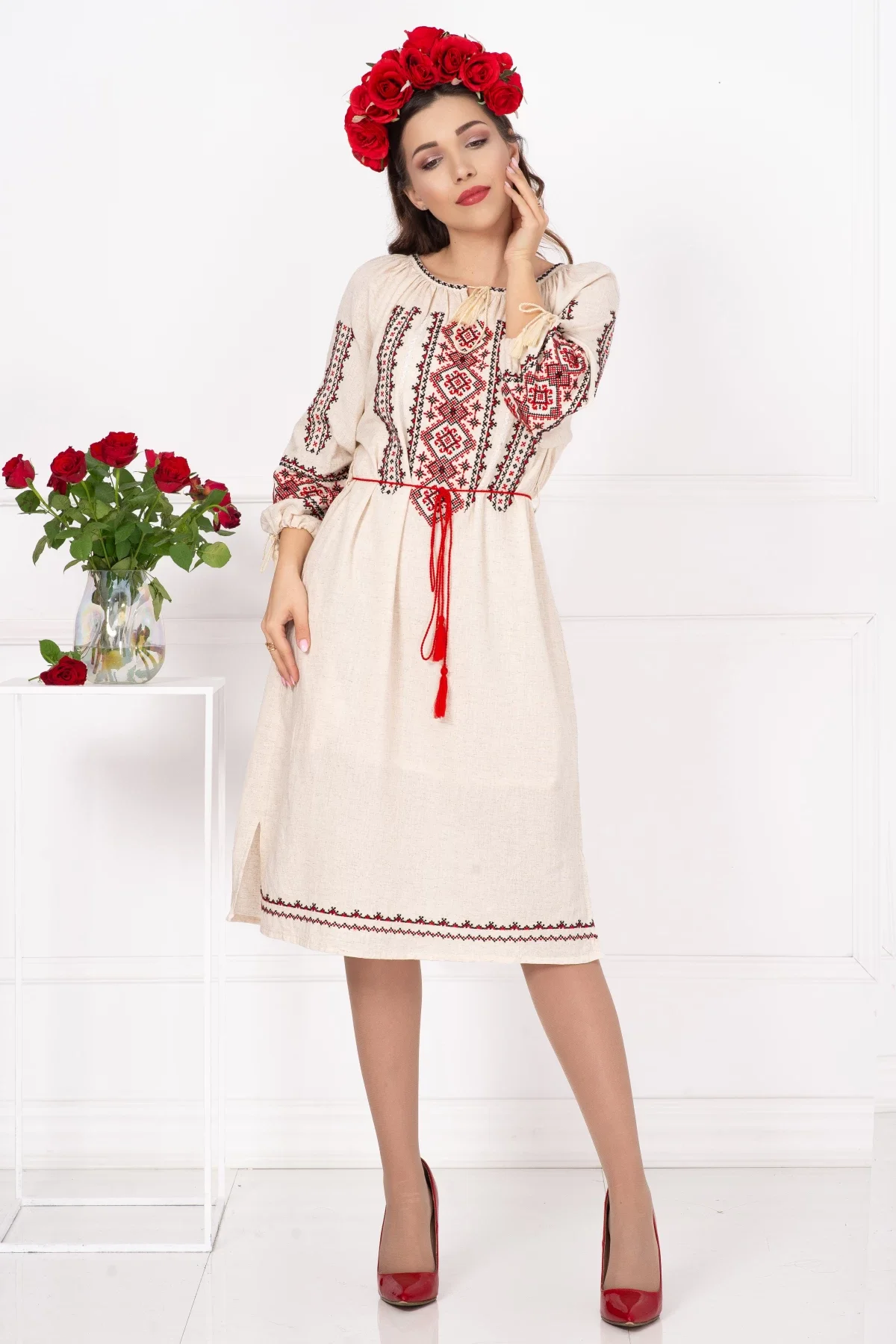 Traditional Rochie din in Filipa brodata cu motivul rombului