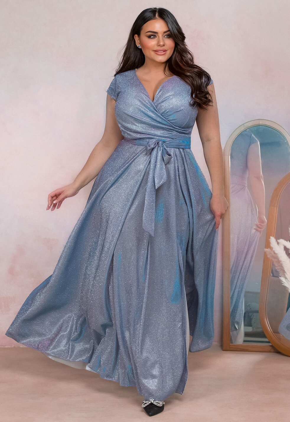 A&M Rochie eleganta in marimi mari lunga bleu cu glitter si reflexii roz AmandaW