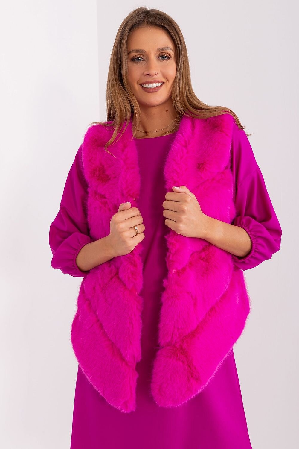 FactoryPrice Vesta dama midi din blana eco roz fucsia asimetrica Odette