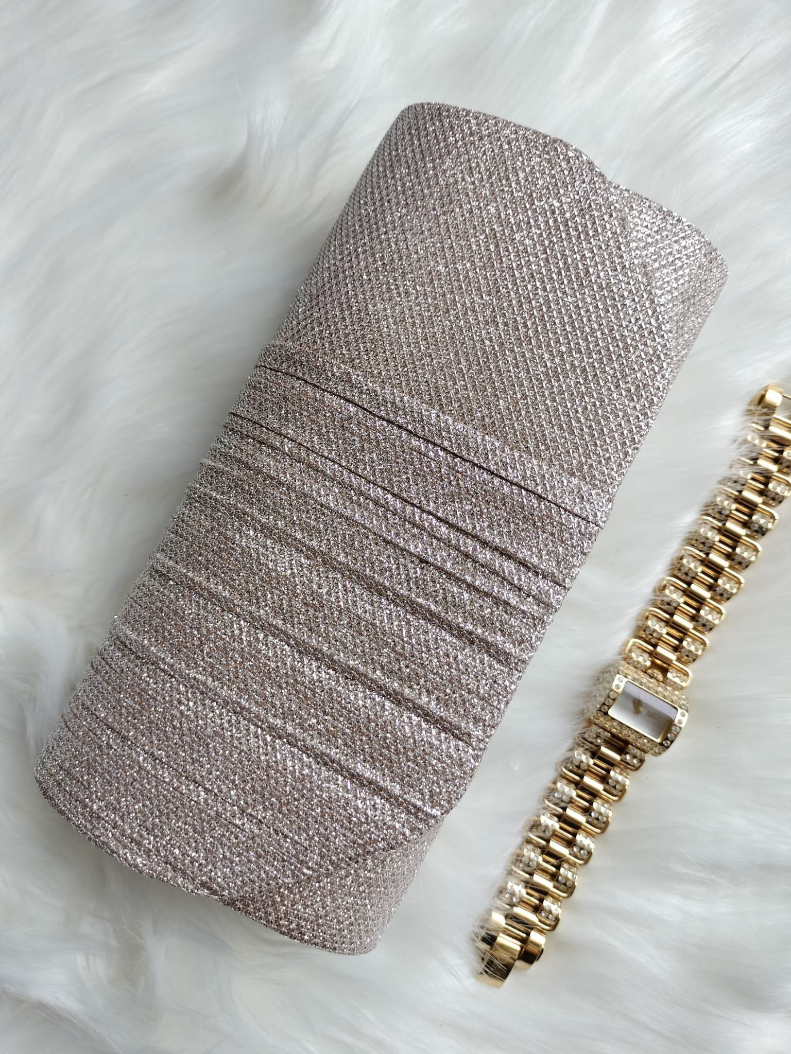  Geanta plic sampanie cu glitter Deema