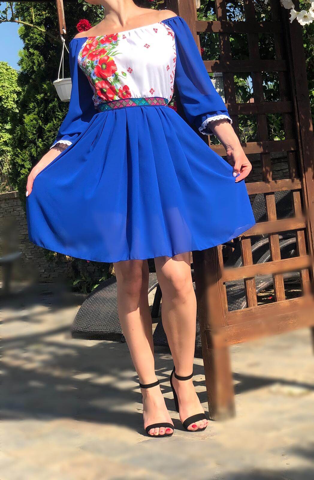 JojoFashion Rochie scurta albastra cu motive traditionale cu maci din voal Loredana