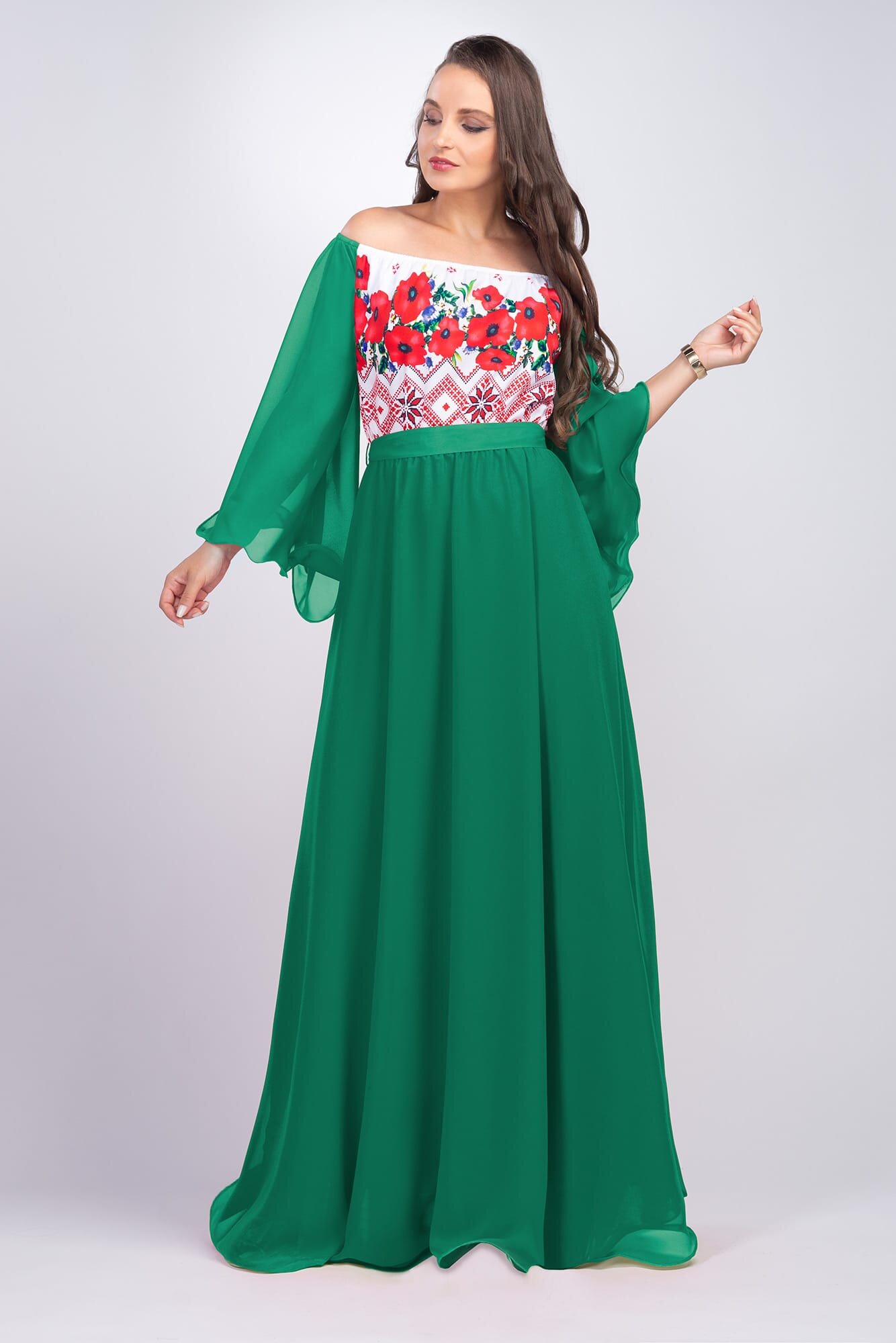 PerDonna Rochie traditionala eleganta lunga verde cu maci rosii cu maneci clopot Salomeea