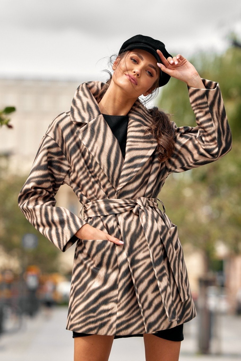 Roco Fashion Palton dama elegant scurt bej animal print Hilary