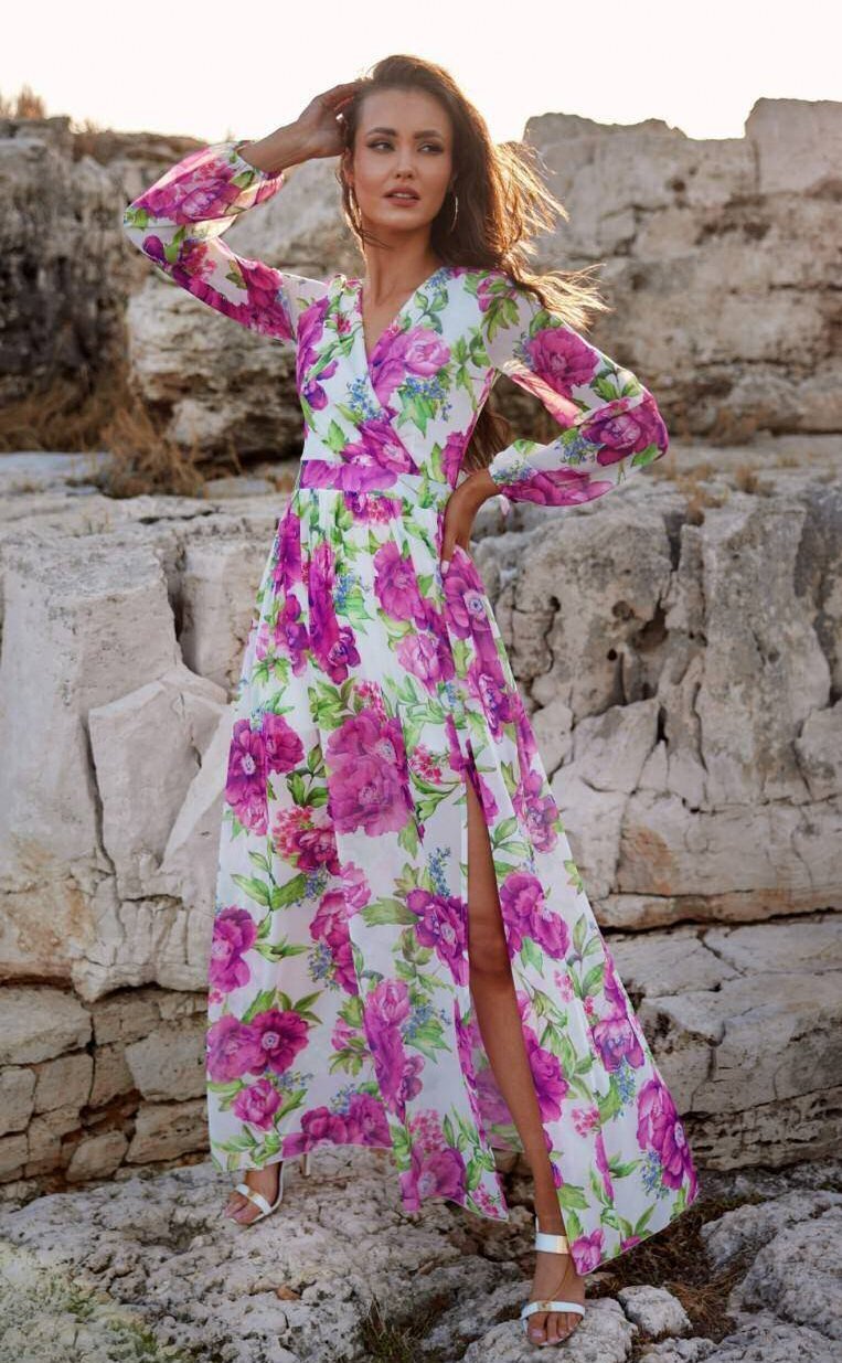 Roco Fashion Rochie de vara lunga din voal alba cu flori mari roz vaporoasa cu maneca lunga Anamaria