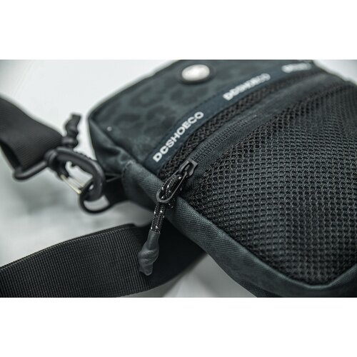 DC Shoes Borseta unisex Starcher 2L ADYBA03056-XKKS