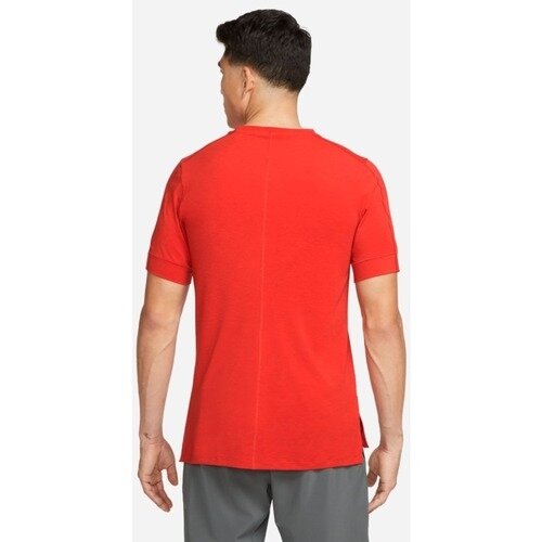 Nike Tricou barbati Yoga Dri-Fit BV4034-670