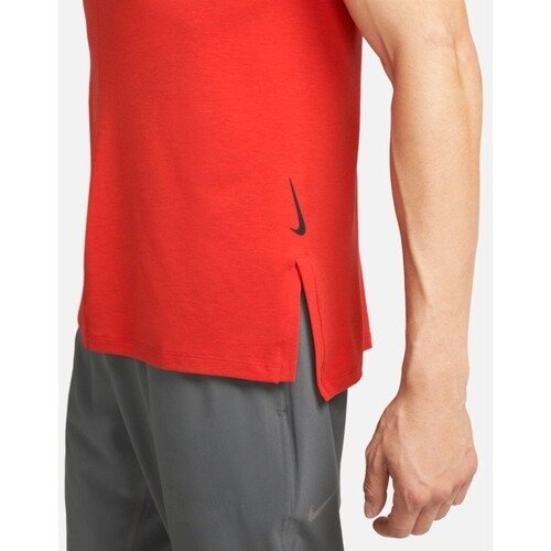 Nike Tricou barbati Yoga Dri-Fit BV4034-670