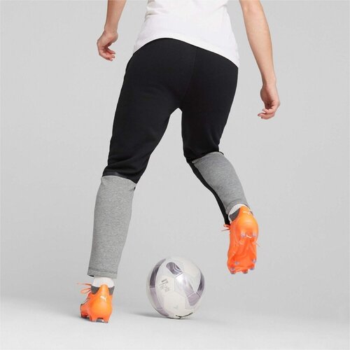 Puma Pantaloni femei teamCUP Casuals Pants 65842103