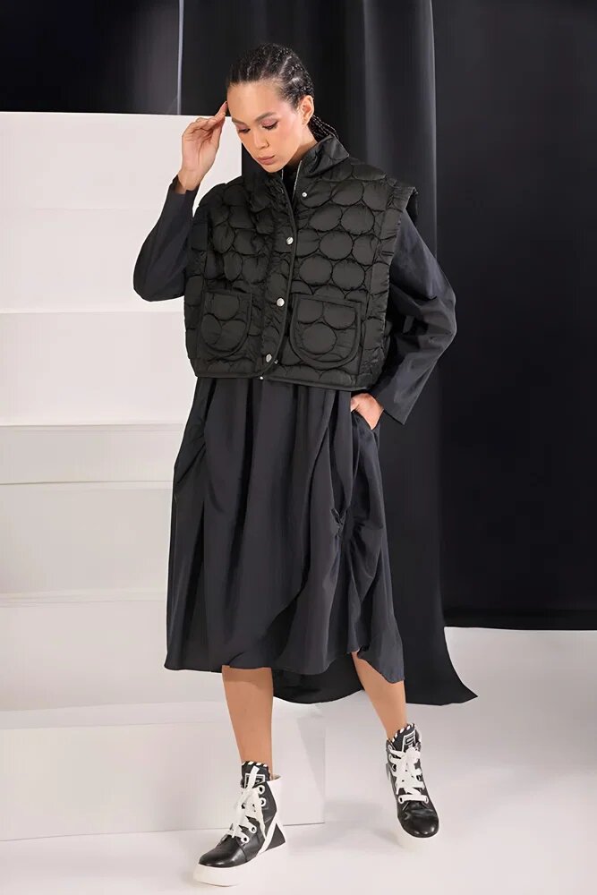 H-4 Set rochie neagra oversize cu guler tip camasa si vesta matlasata