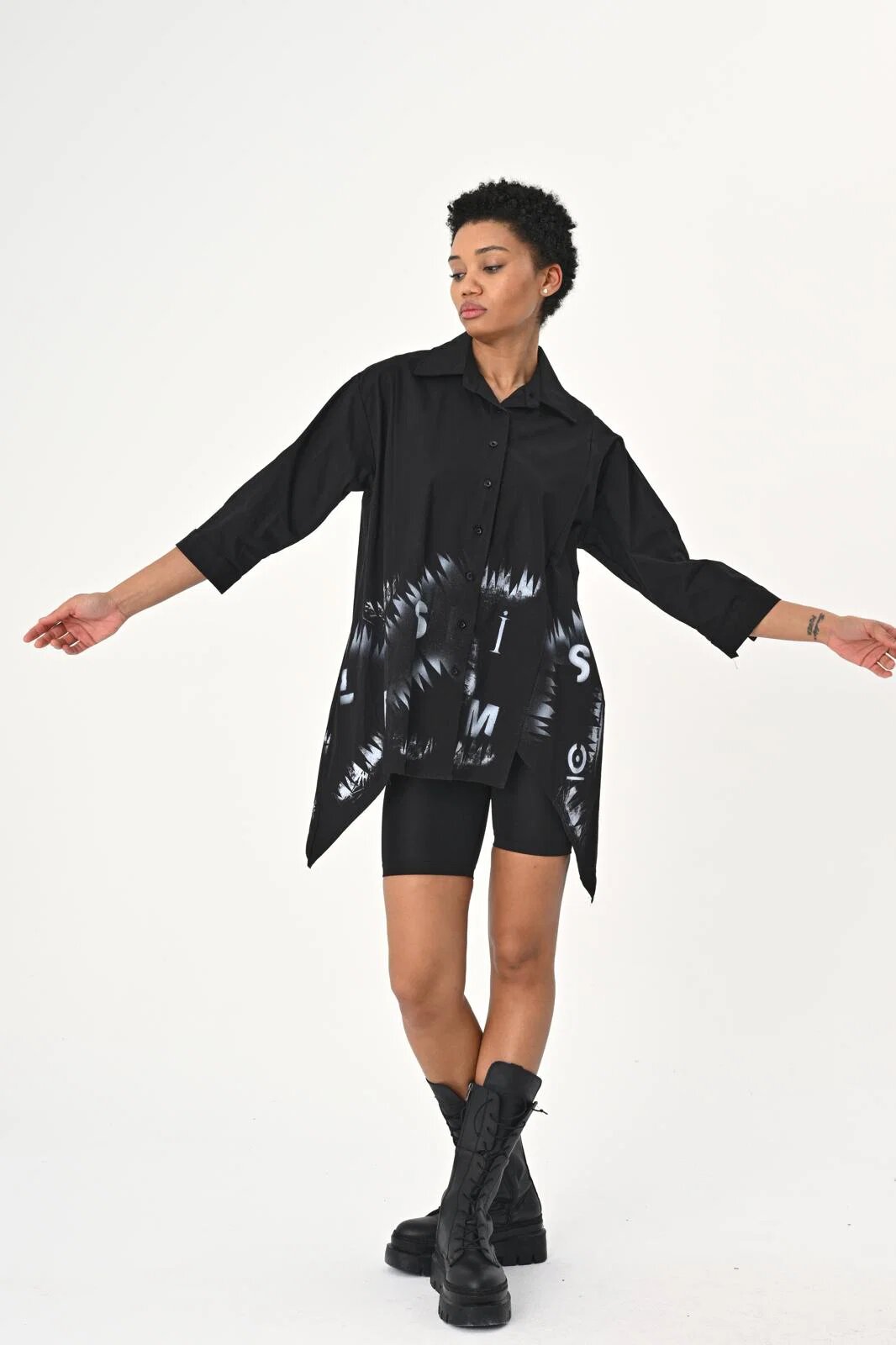 LES MIOS Camasa neagra cu colturi laterale cu imprimeu litere albe