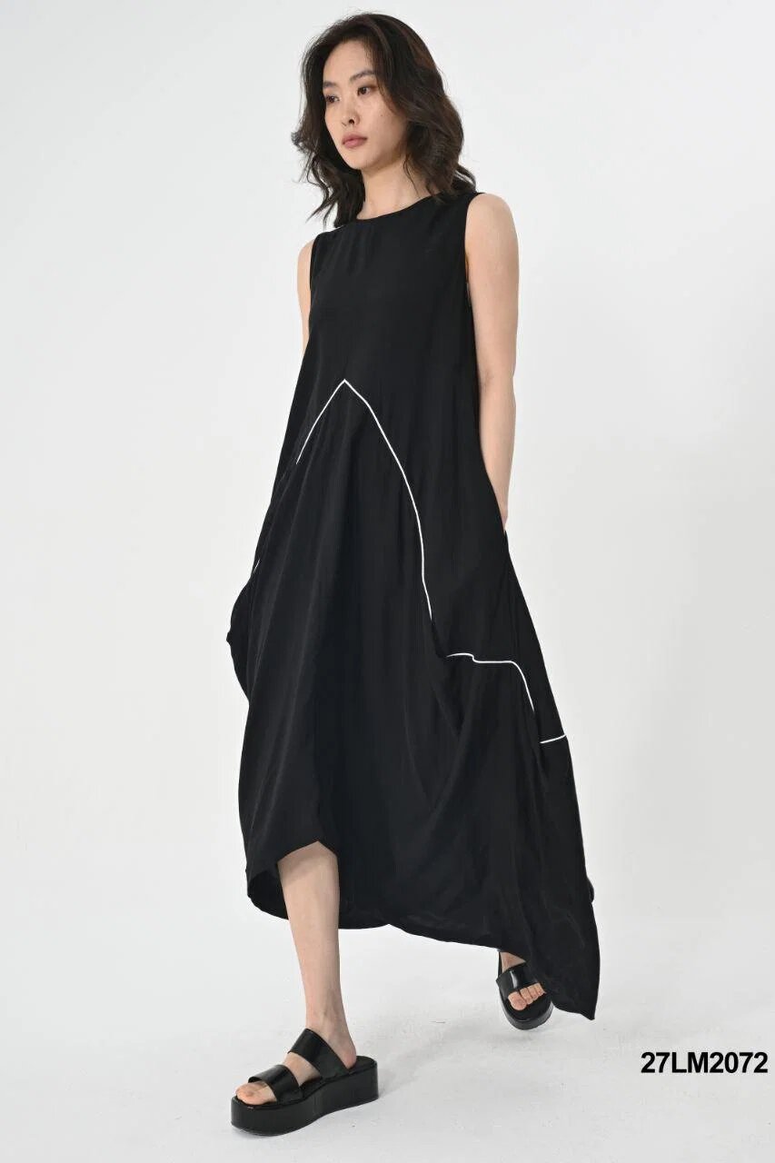 LES MIOS Rochie neagra in colturi cu detaliu alb