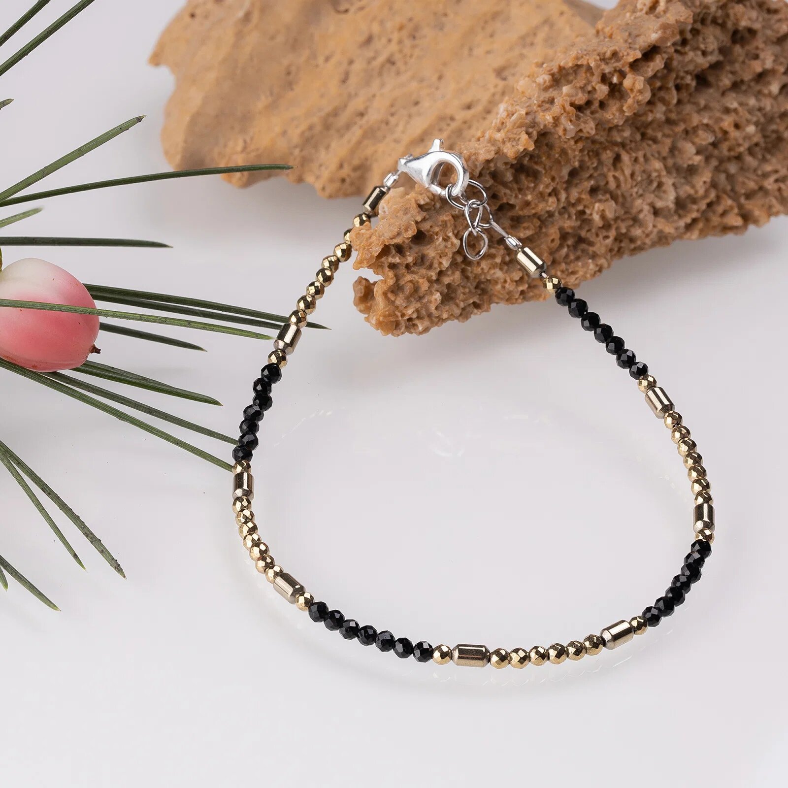 Maia Colt Bratara argint subtire din cubic zirconia negru si hematit auriu fatetat