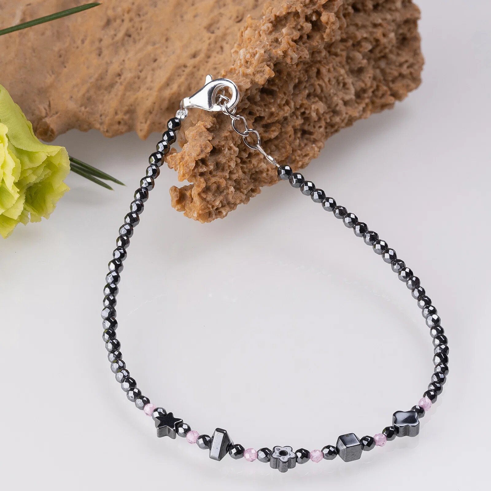 Maia Colt Bratara argint subtire din hematit argintiu inchis si cubic zirconia roz deschis 1.5 mm
