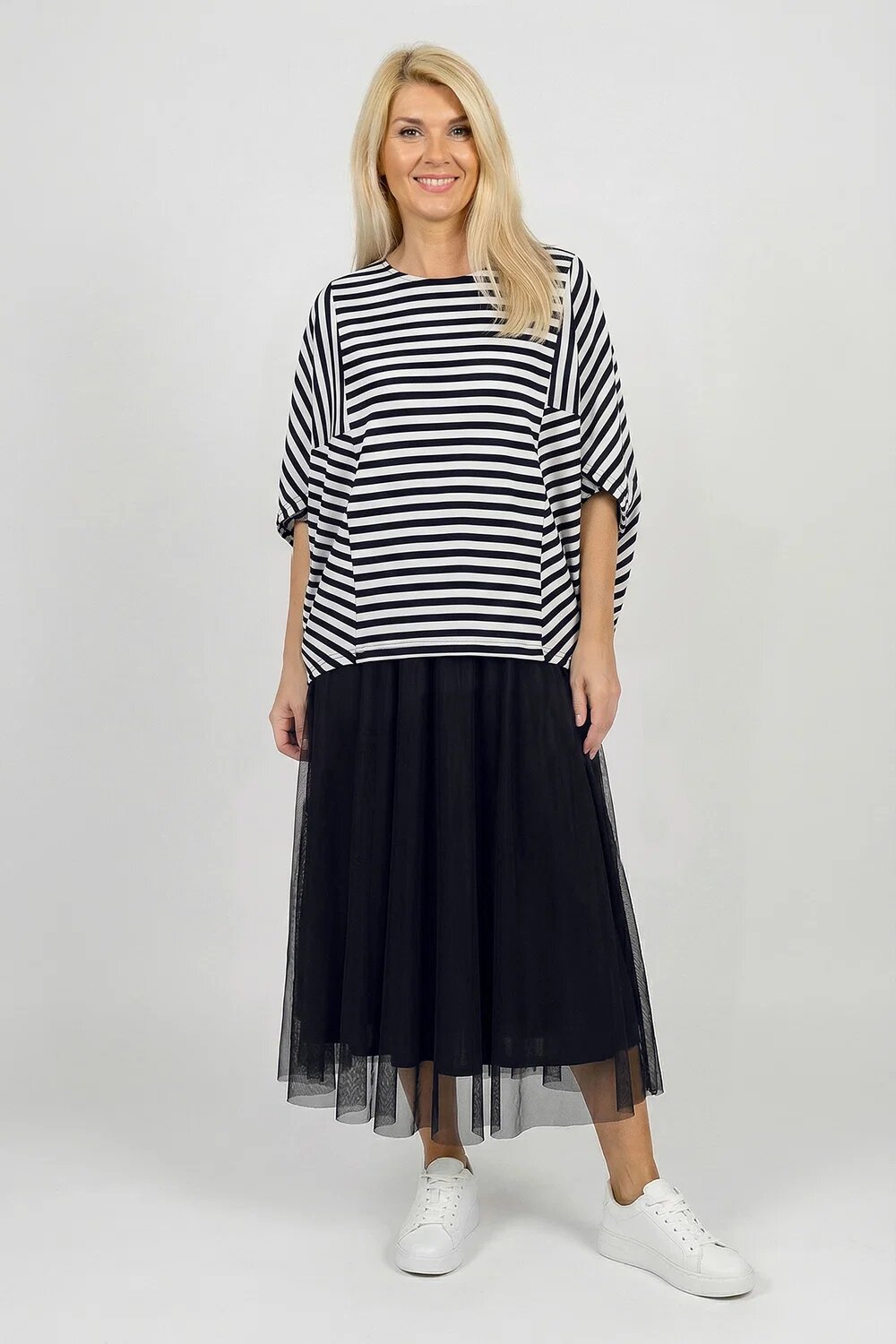 Pierino Bluza ampla oversize cu design asimetric din vascoza cu dungi alb-bleumarin