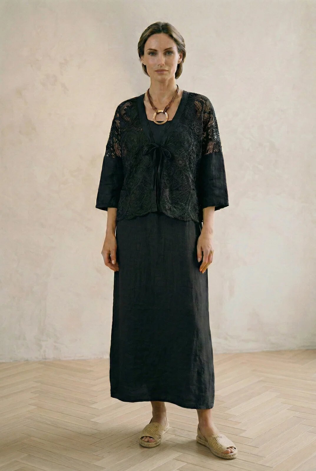 Rosa 99 Compleu rochie lunga din in cu blazer dantelat si croi lejer boem elegant neagra