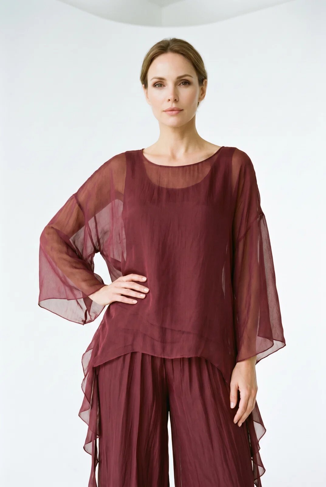 Shopika Bluza dama din matase si vascoza cu colturi fluide si maneci fluture bordo