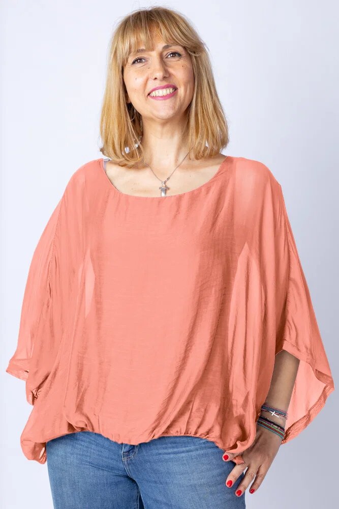 Shopika Bluza roz piersica din matase si vascoza cu maneca fluture
