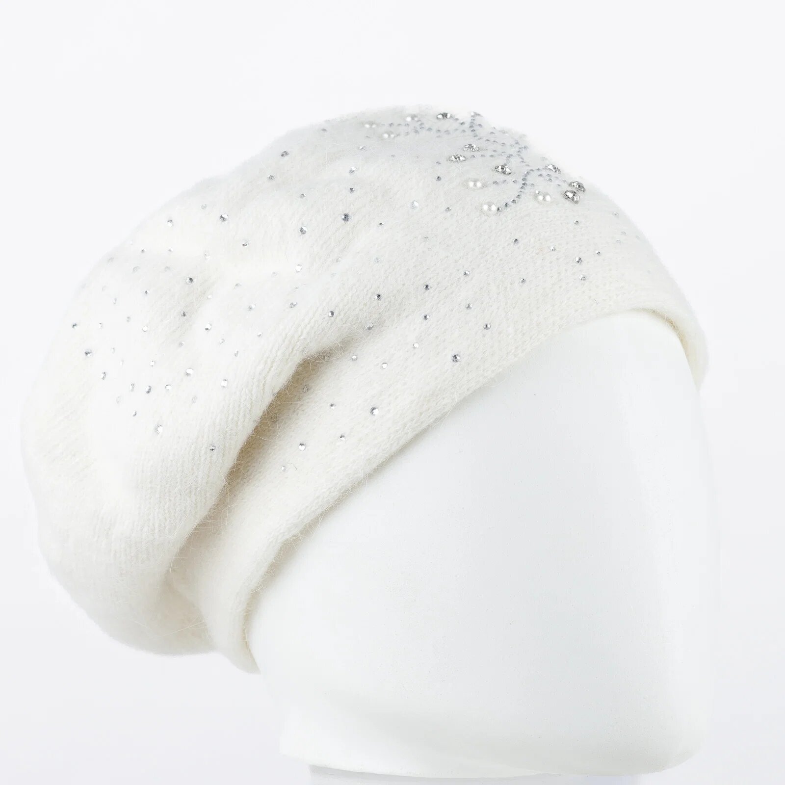 Shopika Caciula alba model tricotat cu perle si strasuri fine aplicate dublata in interior