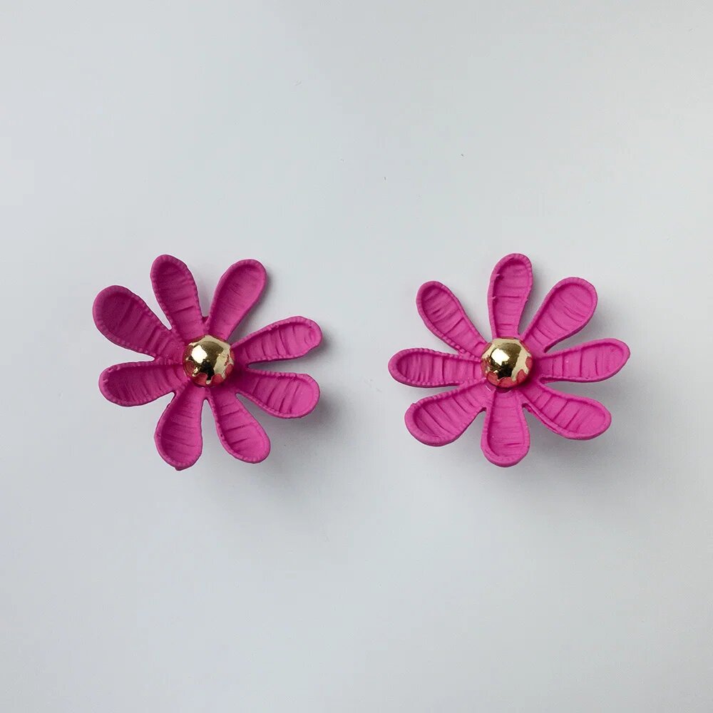 Shopika Cercei in forma de floare cu multe petale fucsia mat