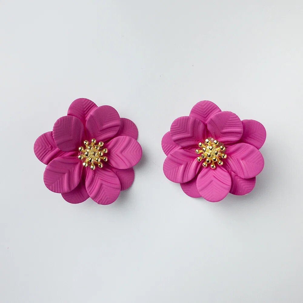 Shopika Cercei in forma de floare cu petale duble si auriu in mijloc fucsia