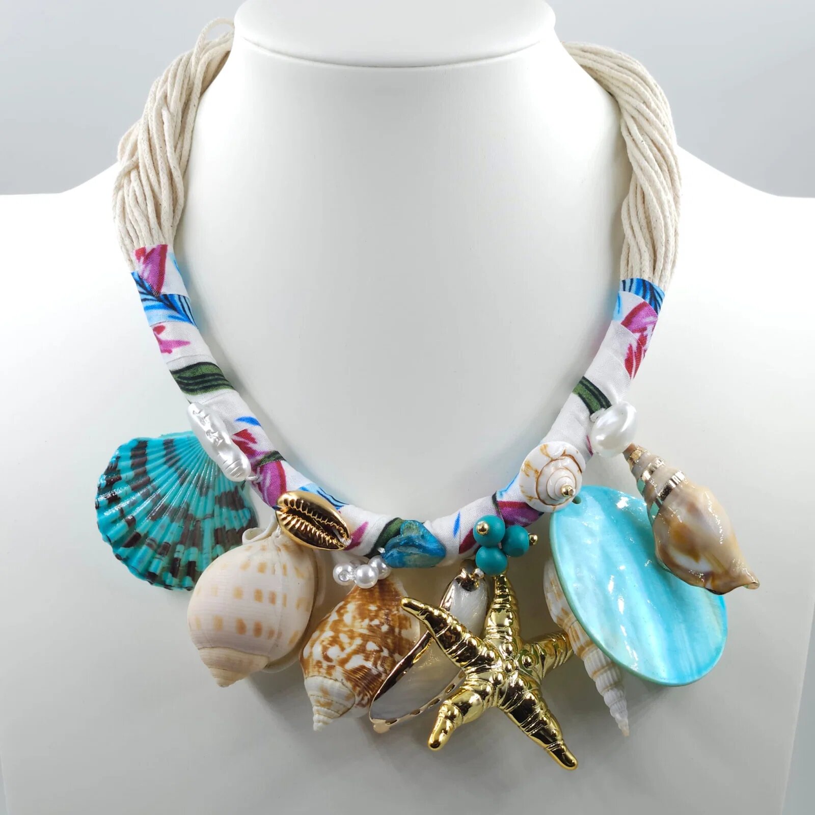 Shopika Colier statement marin turcoaz cu scoici naturale si stea de mare aurie design resort