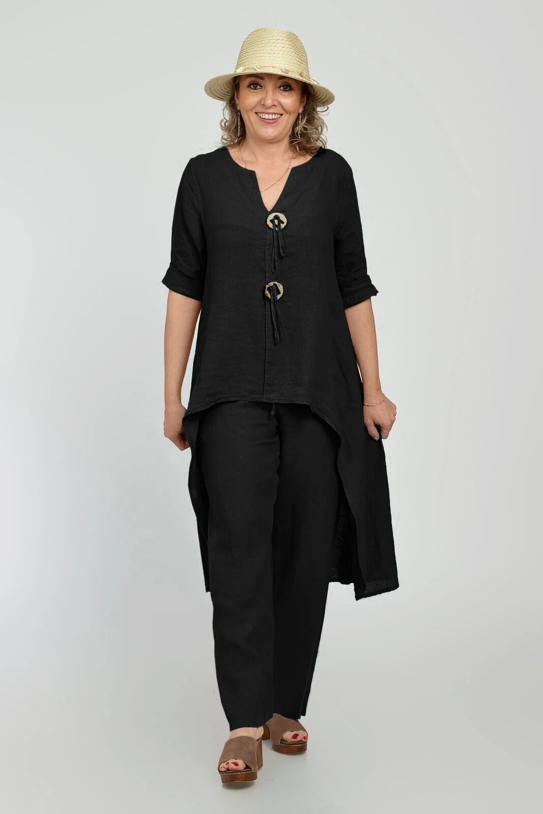 Shopika Compleu din in cu nasturi decorativi cu pantaloni si bluza tunica mai lunga in spate negru