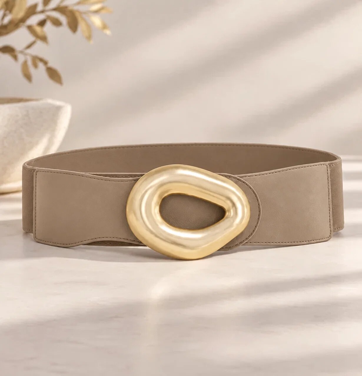 Shopika Curea elastica bej fango cu latime de 7 cm catarama aurie