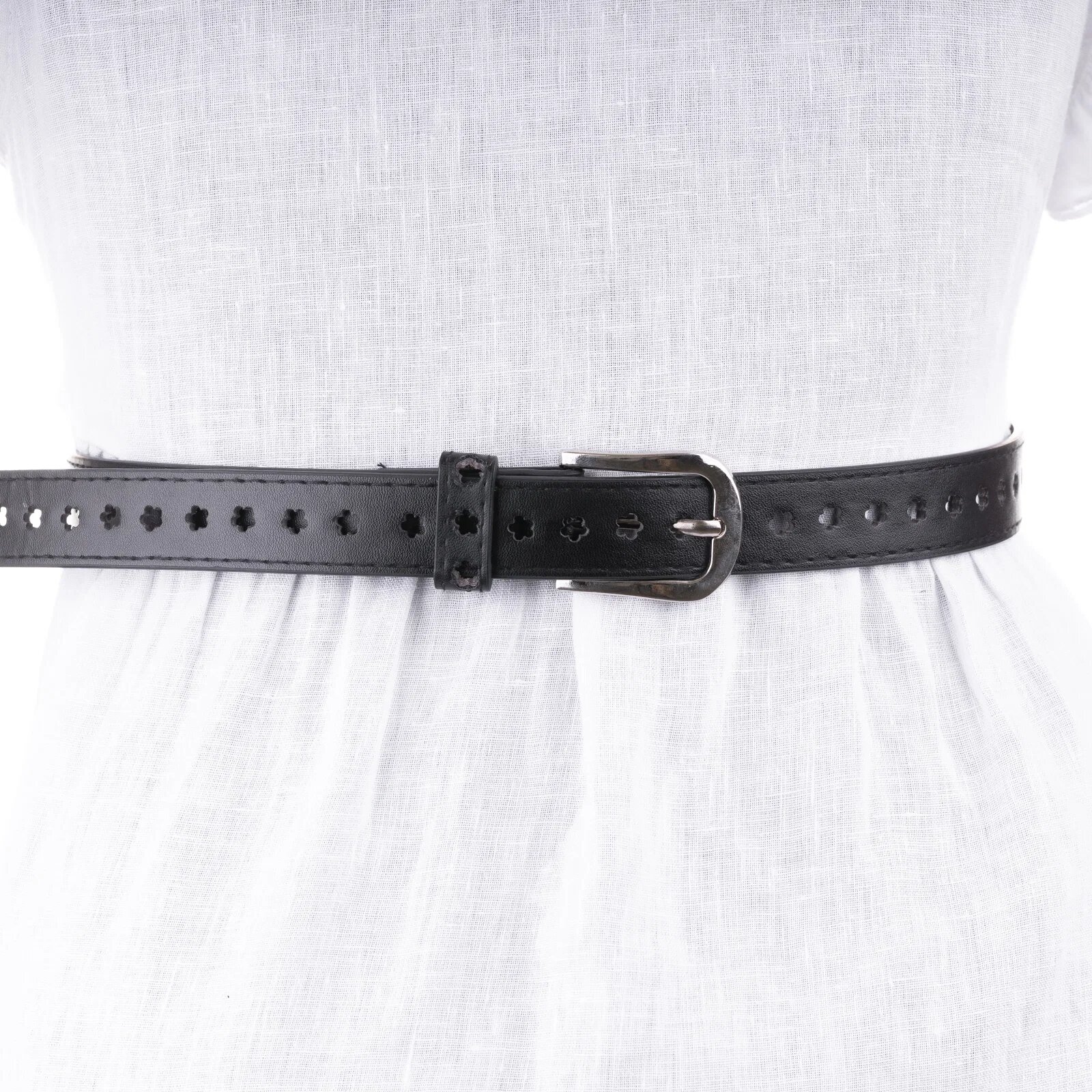 Shopika Curea neagra de 2.5 cm cu flori decupate din piele ecologica cu catarama metalica argintie